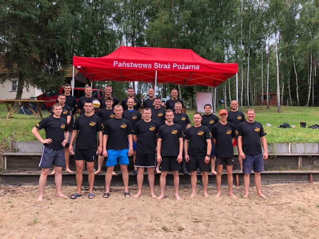 DAMIAN AHMAD I MARCIN RYBIŃSKI WYGRALI STRAŻACKI TURNIEJ W SIATKÓWCE PLAŻOWEJ 1 Img 20190814 Wa0001