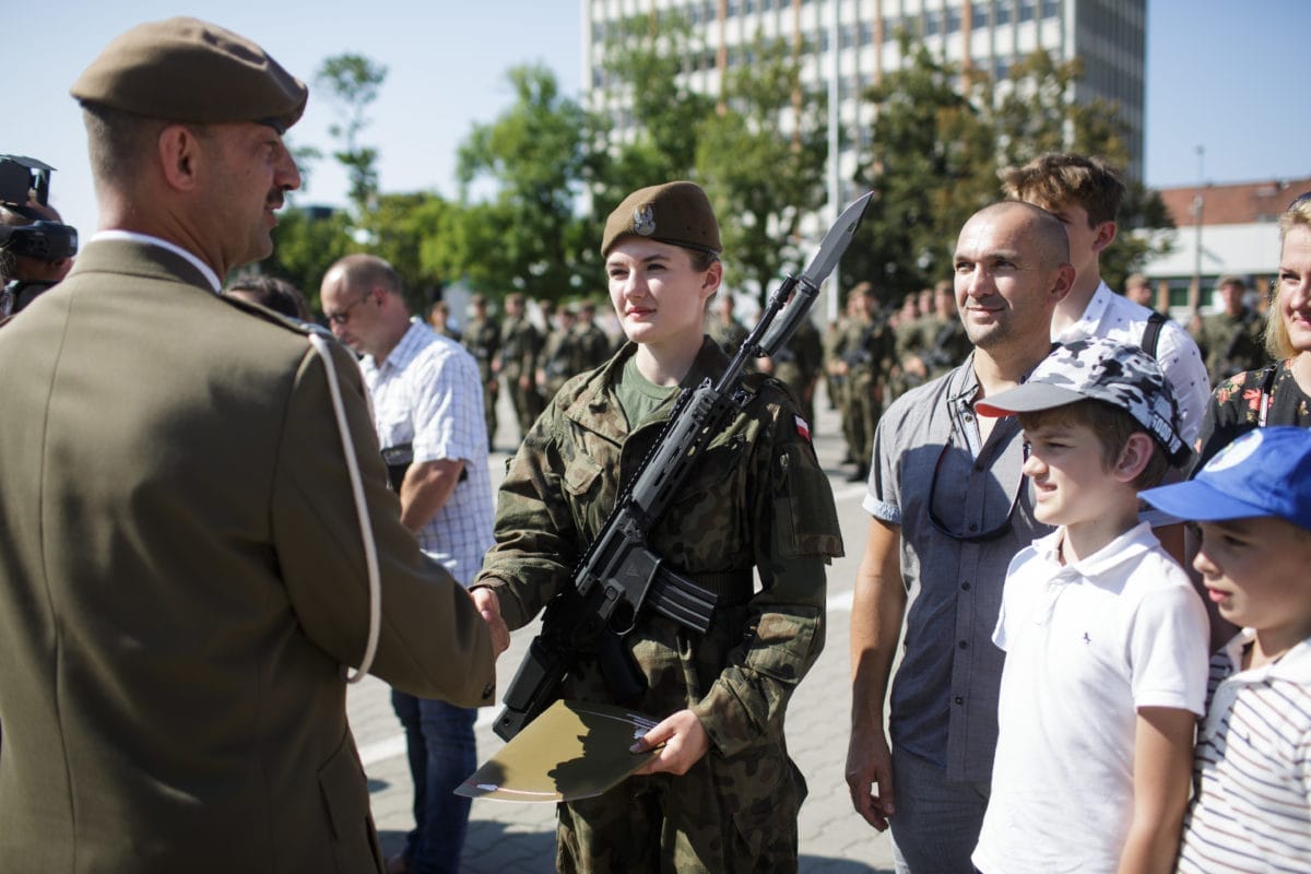 010919Glo076 E1567402935569