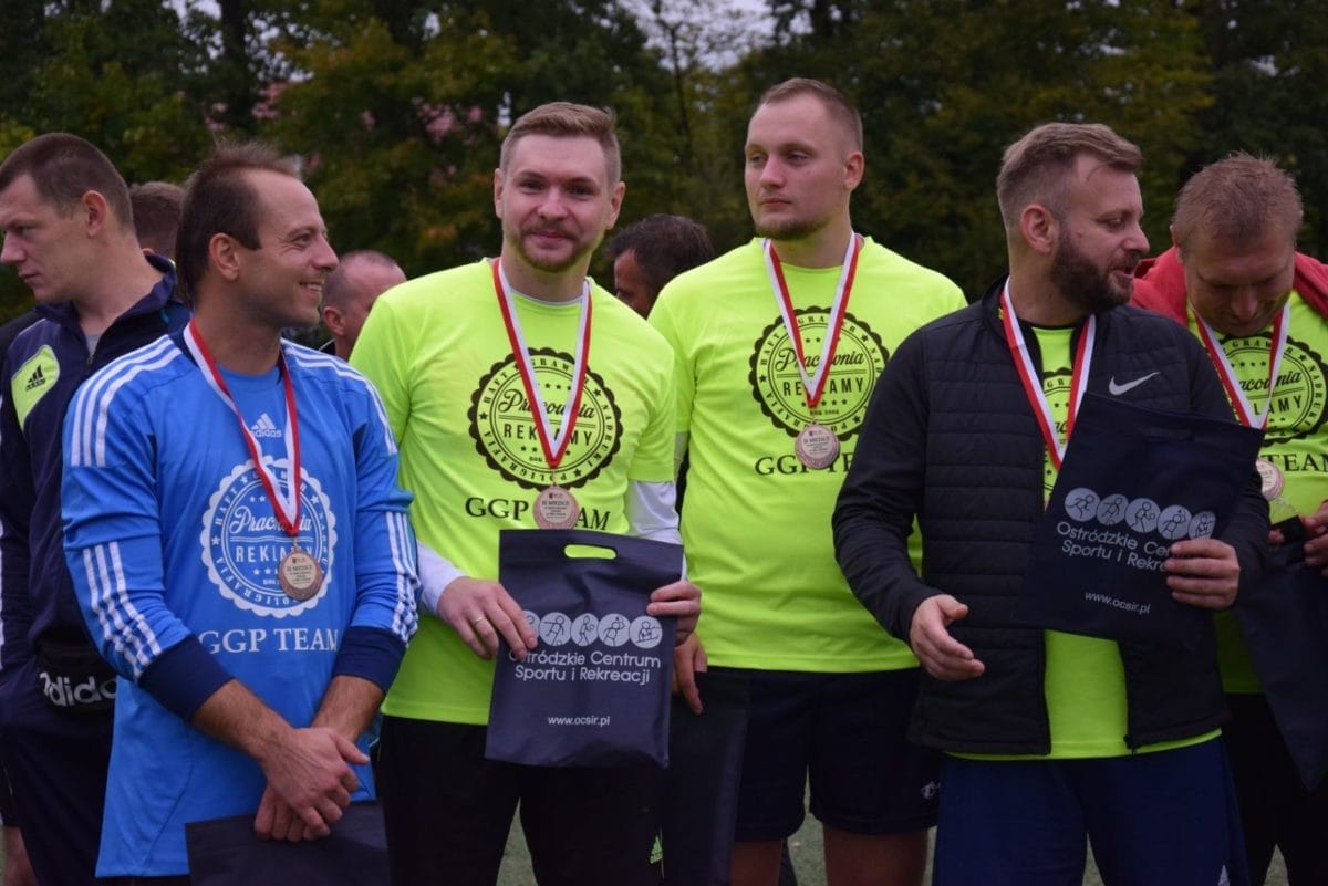 70645162 2339967909560310 4582714522690650112 O E1569236487564