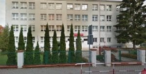 UCHWAŁA O PRZENIESIENIU MŁODSZYCH UCZNIÓW SP4 DO BUDYNKU PRZY KOŚCIUSZKI 22 ODRZUCONA 15 Sp4