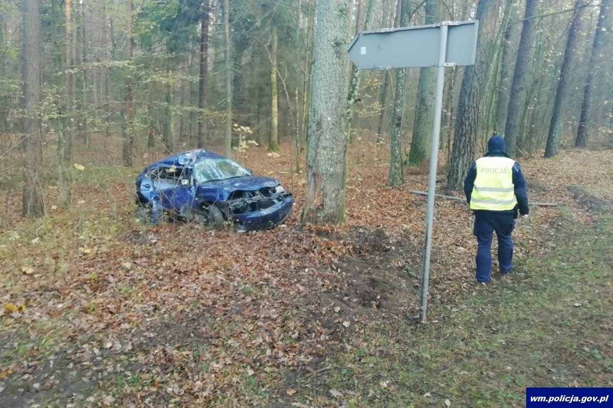 1 OSOBA ZGINĘŁA, POWAŻNA KOLIZJA I PIJANI KIEROWCY - PODSUMOWANIE WEEKENDU NA DROGACH W POWIECIE 3 32 143816