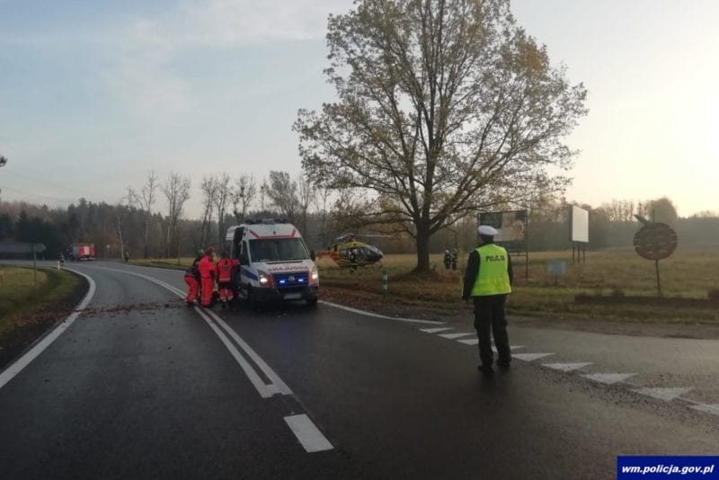 1 OSOBA ZGINĘŁA, POWAŻNA KOLIZJA I PIJANI KIEROWCY - PODSUMOWANIE WEEKENDU NA DROGACH W POWIECIE 4 32 143817 E1572869682712