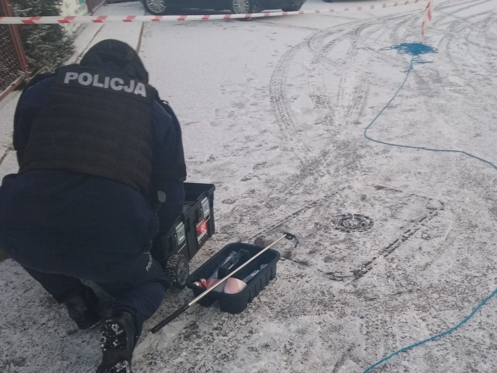 100 146125 E1575375544529