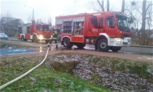 OSTRÓDA: POŻAR ALTANY NA OGRÓDKACH DZIAŁKOWYCH PRZY UL. SZOSA ELBLĄSKA 3 20191212 093023
