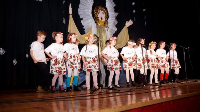 JUBILEUSZOWY WOJEWÓDZKI FESTIWAL KOLĘD I PASTORAŁEK "ŚPIEWAJMY MALEŃKIEMU" W MORĄGU 9 DSC03178