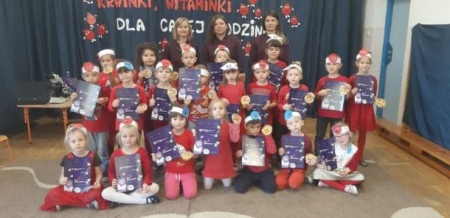 „KRWINKI I WITAMINKI DLA CAŁEJ RODZINKI" CZYLI WARSZTATY W PRZEDSZKOLU NR 6 W MORĄGU 23 received 2179299685709531 Kopiowanie e1576493354285