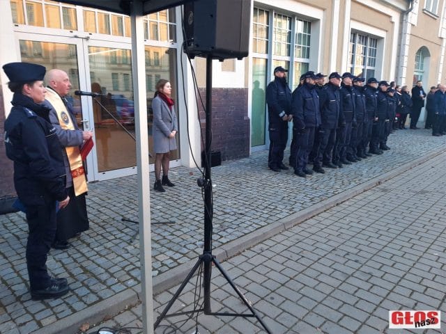 ROCZNA ODPRAWA OSTRÓDZKICH POLICJANTÓW - 5 NOWYCH SAMOCHODÓW I REKORD SKUTECZNOŚCI 7 20200122 152007