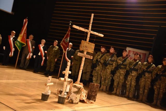 CZŁONKOWIE ZWIĄZKU SYBIRAKÓW W OSTRÓDZIE WZIĘLI UDZIAŁ W GALI PATRIOTYCZNEJ 13 Sybir Gala 2020 6