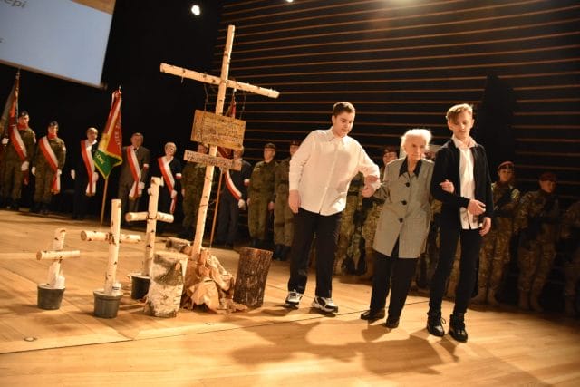 CZŁONKOWIE ZWIĄZKU SYBIRAKÓW W OSTRÓDZIE WZIĘLI UDZIAŁ W GALI PATRIOTYCZNEJ 12 Sybir Gala 2020 8