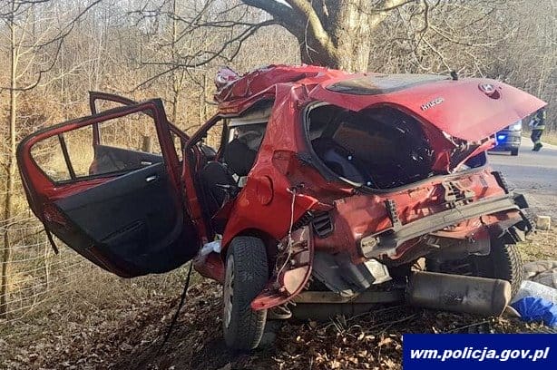 ŚWIĄTECZNY WEEKEND NA DROGACH WARMII I MAZUR - 1 OSOBA ZGINĘŁA 2 32 153267