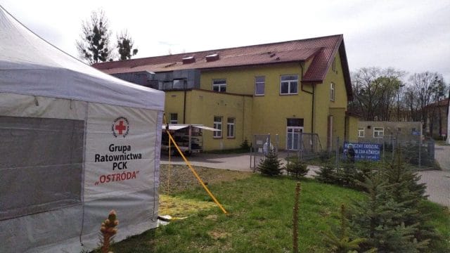NAMIOT GRUPY RATOWNICTWA PCK OSTRÓDA STANĄŁ POD SZPITALEM 3 94120651 681222826041324 4705338982907510784 n
