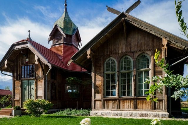 "ZABYTEK ZADBANY 2020" - DAWNY DWORZEC CESARSKI W GMINIE MAŁDYTY WYRÓŻNIONY! 3 D Gumniska Małe Dworzec Po 1