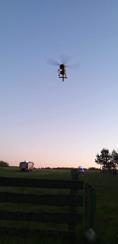 TRAGICZNY WYPADEK W GMINIE ŁUKTA - DWIE OSOBY ZGINĘŁY, TRZECIA WALCZY O ŻYCIE 2 104002471 3153394801389941 3432622860198950013 O