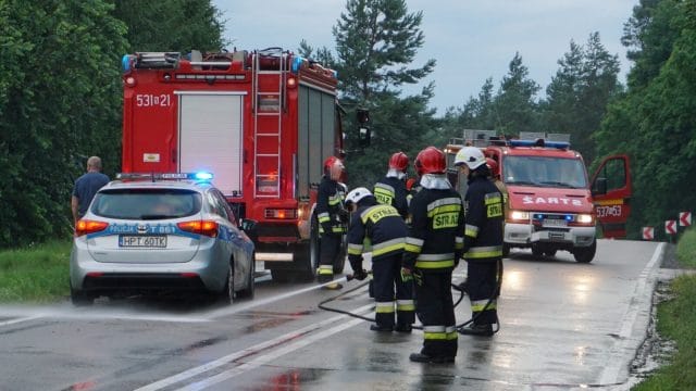 GROŹNE ZDARZENIE DROGOWE NA DK16 W WIRWAJDACH (GMINA OSTRÓDA) 8 107742650 294596518330727 7242581963956327383 N