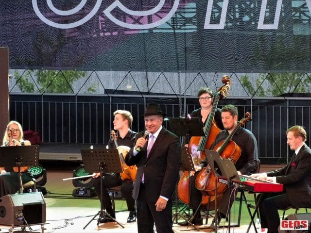 KONCERT MUZYKI FILMOWEJ W AMFITEATRZE PODCZAS DNI OSTRÓDY 12 DSC01696