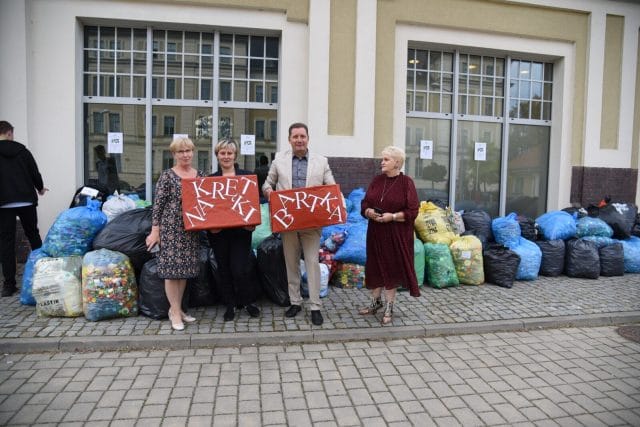 TEGOROCZNY WOLONTARIAT ZAINAUGUROWANY, FINAŁ ZBIÓRKI DLA CHOREGO BARTKA Z PIETRZWAŁDU 6 120130469 327212905171749 4468810409042464578 N