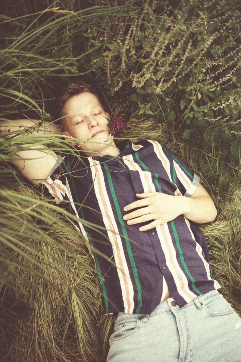 OSTRÓDZIANIN LEON KRZEŚNIAK NAGRAŁ NOWĄ PIOSENKĘ. OBEJRZYJCIE TELEDYSK! 2 2 4