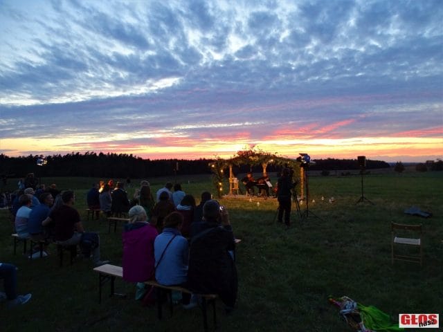 NIEZWYKŁY CHARYTATYWNY "KONCERT NA ŁĄCE" W OSTROWINIE (GM. OSTRÓDA) DLA TYMKA (FOTO+VIDEO) 11 Dsc02359