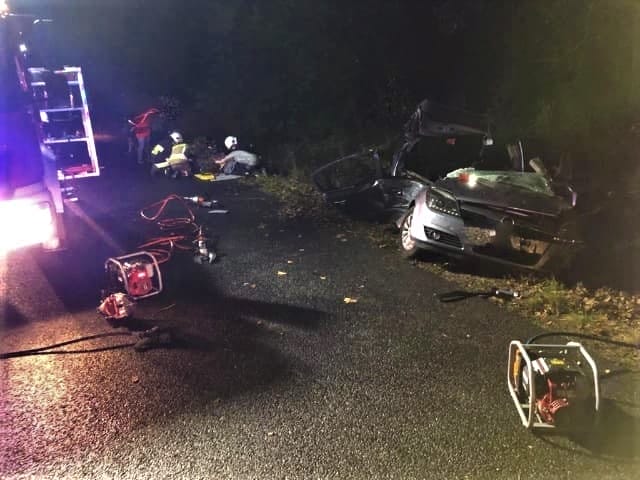 GM. MORĄG: MŁODA DZIEWCZYNA ZGINĘŁA, DWIE OSOBY POWAŻNIE RANNE W TRAGICZNYM WYPADKU 1 121240443 678555006377744 2517090422219447466 N