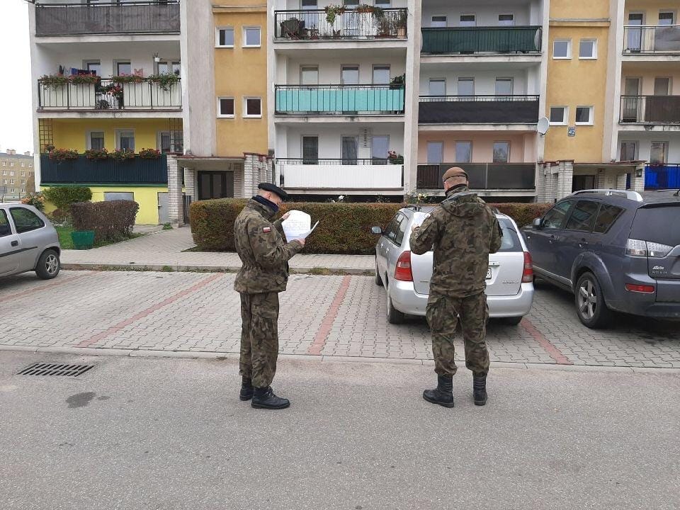 TERYTORIALSI KONTROLUJĄ OSOBY Z POWIATU OSTRÓDZKIEGO W PRZESTRZEGANIU KWARANTANNY 17 169c14db e094 4f36 9461 59c547afe2f3