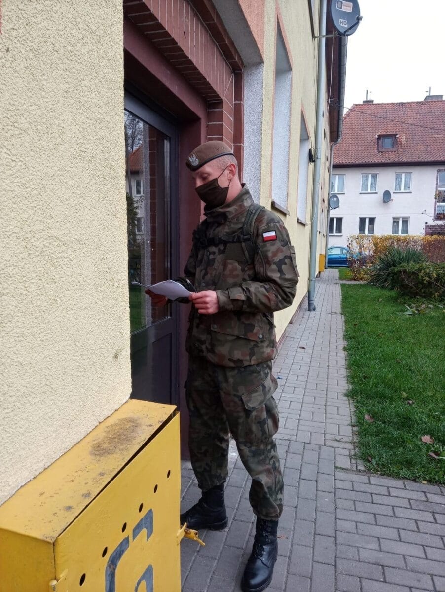 1A0A18B3 B720 4428 Ae81 2Ca9284333F6