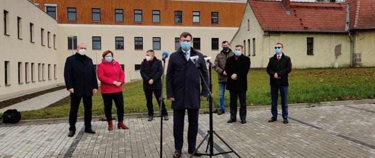 SZPITALE TYMCZASOWE W WOJEWÓDZTWIE DLA PACJENTÓW Z COVID W SZCZYTNIE I NIDZICY. WKRÓTCE OTWARCIE 4 729X308 16