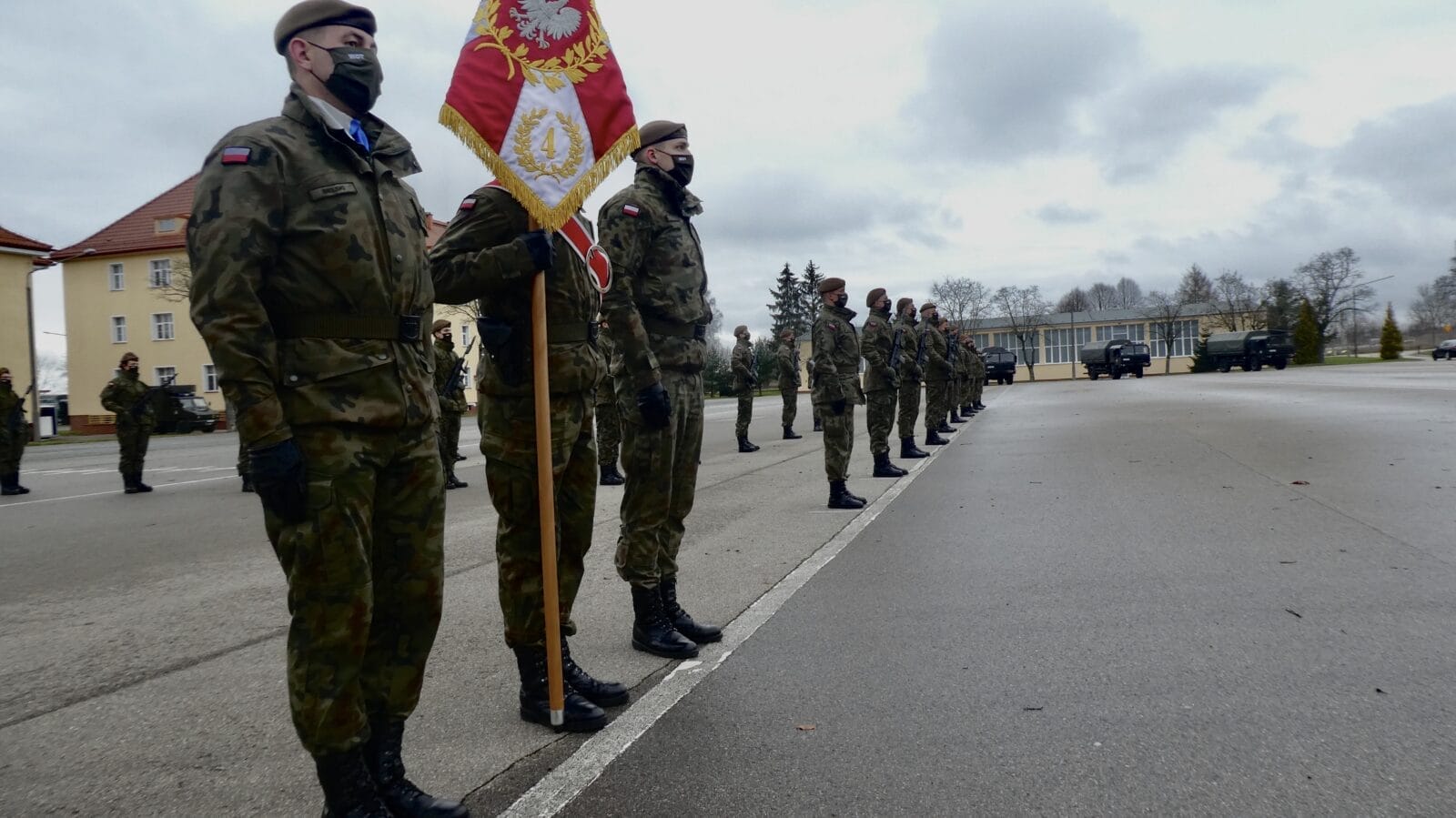 WOT: DZIŚ W MORĄGU PADŁY SŁOWA: "JA, ŻOŁNIERZ WOJSKA POLSKIEGO PRZYSIĘGAM..." 14 P1100643