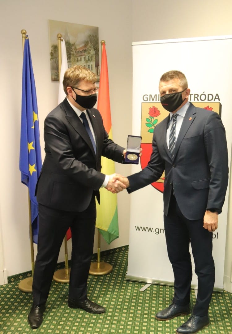 3D664Cceedaf15Ebfbc406F8Db273E6C