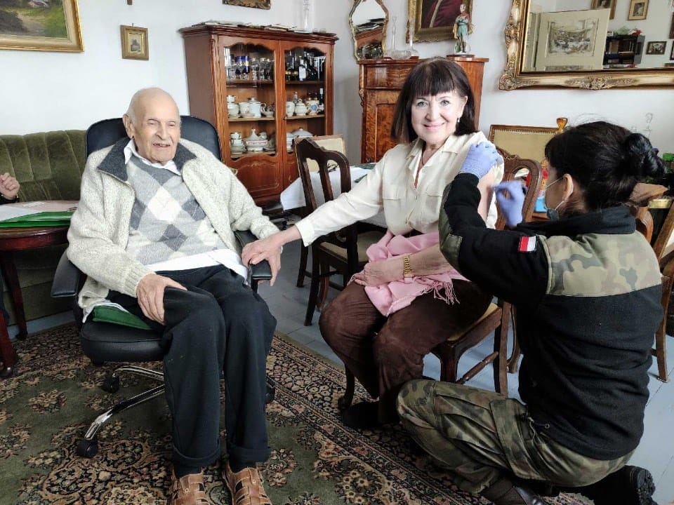 ŻOŁNIERZE WOT PRZY SZCZEPIENIU KOMBATANTÓW 5 6A6D8368 5Cf3 4A4E 9C46 04D8Eabf1C1A