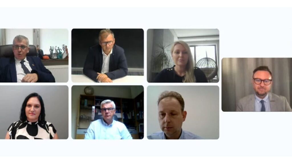 1 na 8 kobiet zachoruje na raka piersi. Tymczasem profilaktyczne badania mammograficzne wykonuje tylko ok. 31% kobiet 2 Doc.20240918.49576643.2