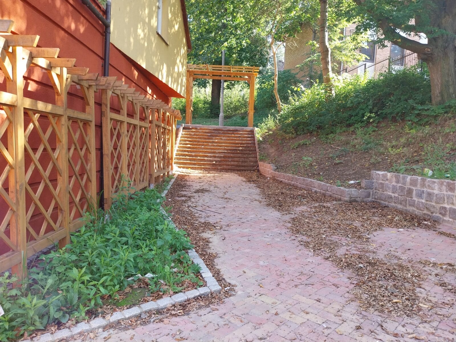 Ma być pięknie, ale drogo. Miasto dołoży do pomysłu mieszkańców. 1 Ogord Rozany 2