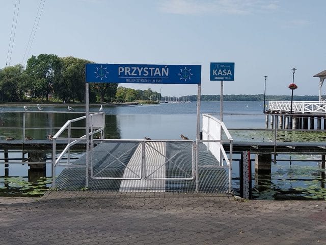 To ostatnie tygodnie na rejsy statkami. Wiemy ilu pasażerów przewiozła Żegluga 15 zegluga sezon1 1