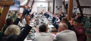 Zapłacimy więcej za odbiór śmieci. Solidarność zwyciężyła nad głosami Ostródy 19 Podwyzka Smieci Czolo