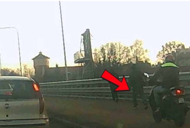 Ostróda: Skuterem po ścieżce rowerowej na wiadukcie. Omal nie doszło do tragedii! 15