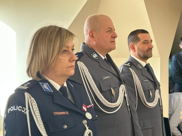 Zmiany personalne u policjantów. Zobacz kto awansował 17 zmiany policja czolowka
