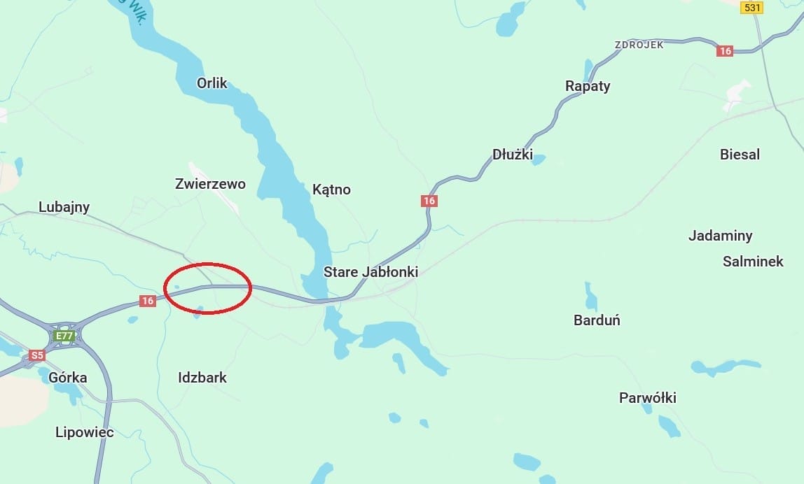 Wypadek na krajowej 16. Dwie osobówki uszkodzone 22 wypadek