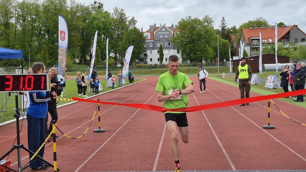 Strażak Wygrywa Ostródzką Dychę!