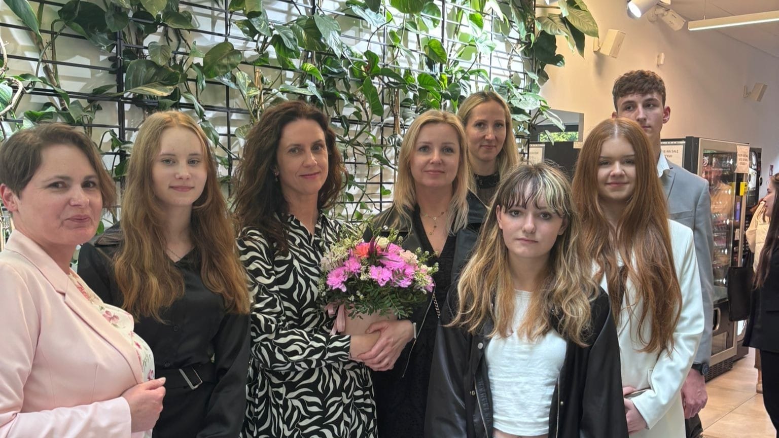 Ostródzianka na Ogólnopolskim Konkursie - 8 Wspaniałych 1 Gala 8 Wspaniałych W Warszawie. Ostródzianka Julia Fryczyńska Z Wyróżnieniem Od Fundacji Świat Na Tak.