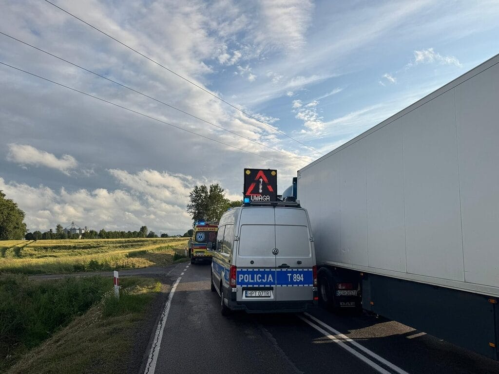 Lipowo wypadek! Zderzenie dwóch Fordów na DK15 14 513687868 672749579076109 1387990684196453578 N