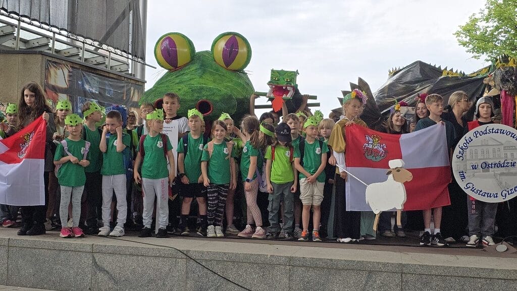 Ostróda: Parada Smoków 2025! Trwa Tydzień Lokalnego Patriotyzmu 19 Parada Smokow 12