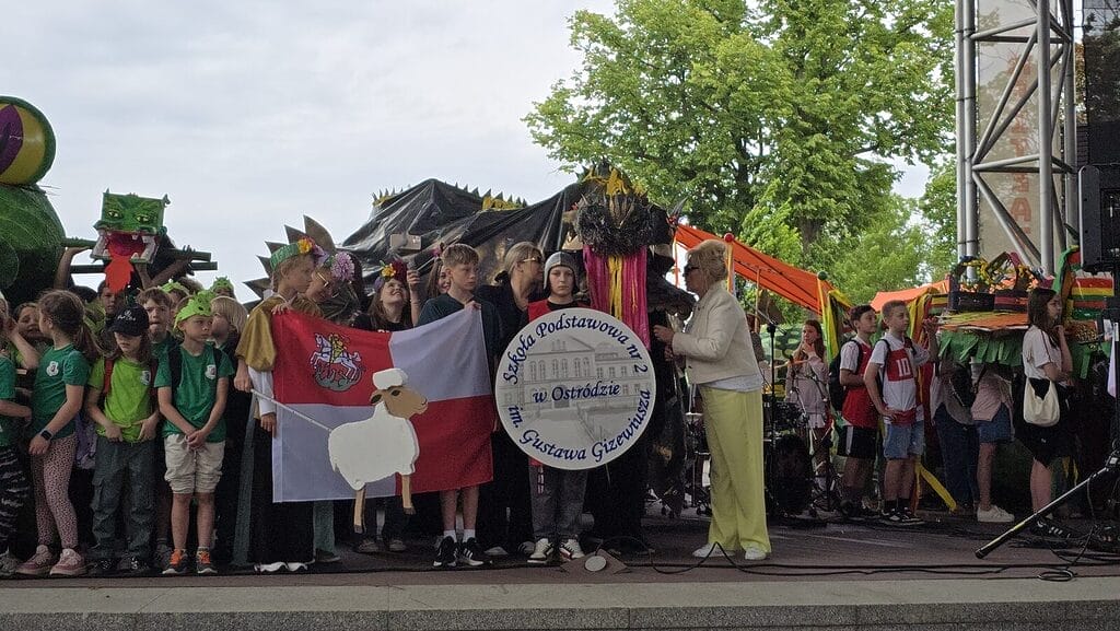 Ostróda: Parada Smoków 2025! Trwa Tydzień Lokalnego Patriotyzmu 18 Parada Smokow 13