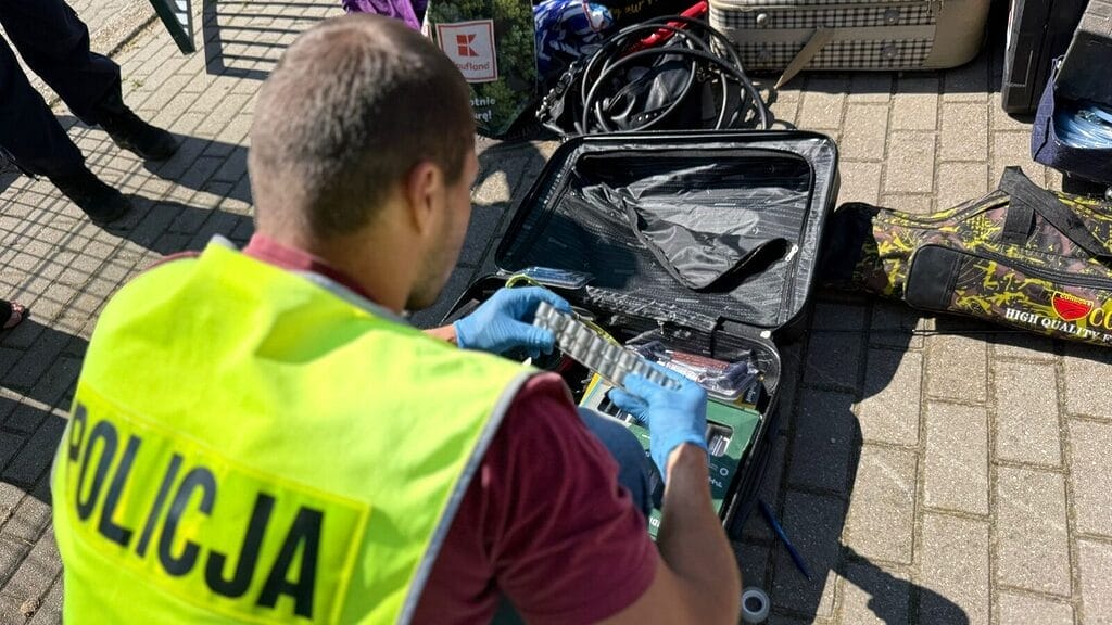 Seryjny złodziej zatrzymany! Udane śledztwo policji 14 Seryjny Złodziej Zatrzymany! Udane Śledztwo Policji