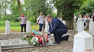 500 lat Reformacji w Ostródzie: nazwanie Ronda Reformacji i odsłonięcie pamiątkowej tablicy 21 500 Lat Reformacji Ostroda Rondo Tablica Gizewiusz 16