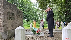 500 lat Reformacji w Ostródzie: nazwanie Ronda Reformacji i odsłonięcie pamiątkowej tablicy 29 500 Lat Reformacji Ostroda Rondo Tablica Gizewiusz 19 1