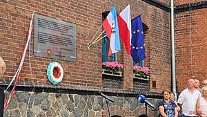 500 lat Reformacji w Ostródzie: nazwanie Ronda Reformacji i odsłonięcie pamiątkowej tablicy 30 500 Lat Reformacji Ostroda Rondo Tablica Gizewiusz 31