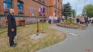 500 lat Reformacji w Ostródzie: nazwanie Ronda Reformacji i odsłonięcie pamiątkowej tablicy 52 500 Lat Reformacji Ostroda Rondo Tablica Gizewiusz 32