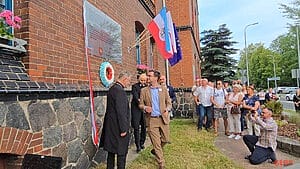 500 lat Reformacji w Ostródzie: nazwanie Ronda Reformacji i odsłonięcie pamiątkowej tablicy 32 500 Lat Reformacji Ostroda Rondo Tablica Gizewiusz 43