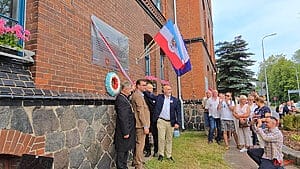 500 lat Reformacji w Ostródzie: nazwanie Ronda Reformacji i odsłonięcie pamiątkowej tablicy 39 500 Lat Reformacji Ostroda Rondo Tablica Gizewiusz 44