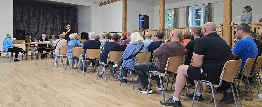 Florczaki kontra ferma kur – mieszkańcy nie chcą 60 tys. kur w turystycznej wsi 3 Florczaki - Ferma Kur