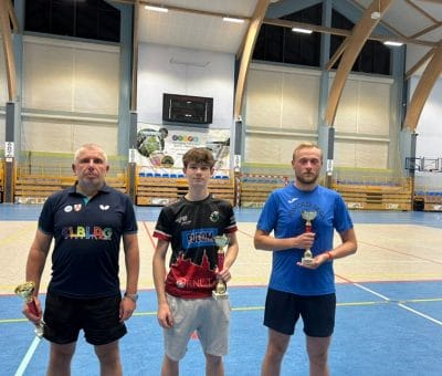 Mateusz Smurzyński wygrywa Letnie Grand Prix w tenisie stołowym.